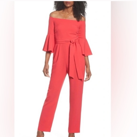 Eliza J - Picture 1 of 3